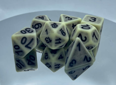 Ancient Bone Dice Set - Mini Megastore