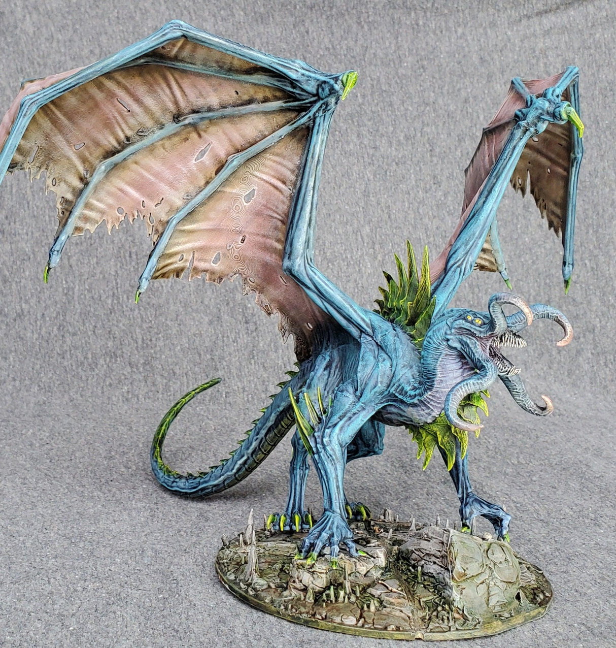 Brain Eater / Illithid Dragon Miniature - Mini Megastore