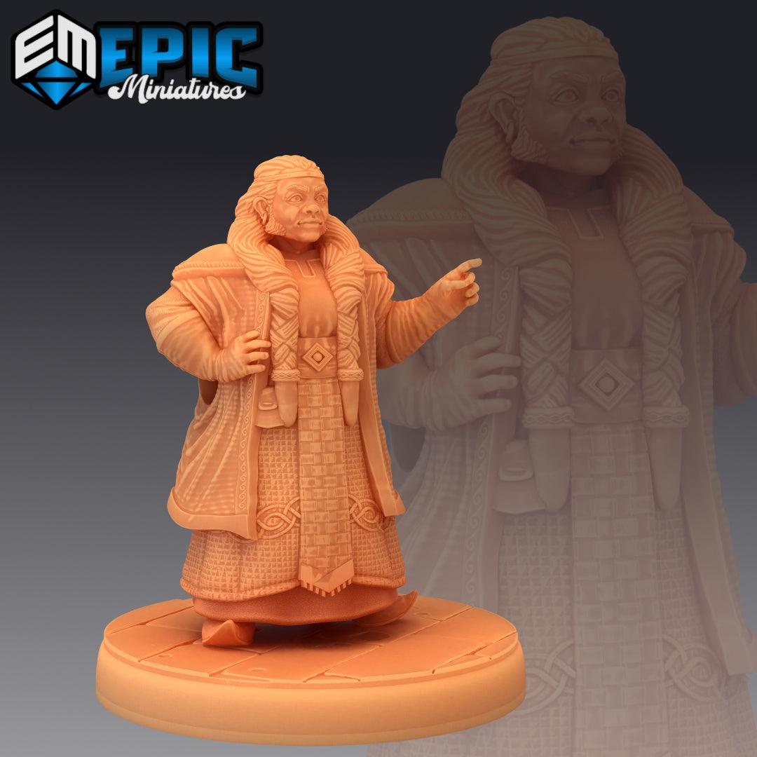 Dwarf - Female Mage Standing Miniature - Mini Megastore