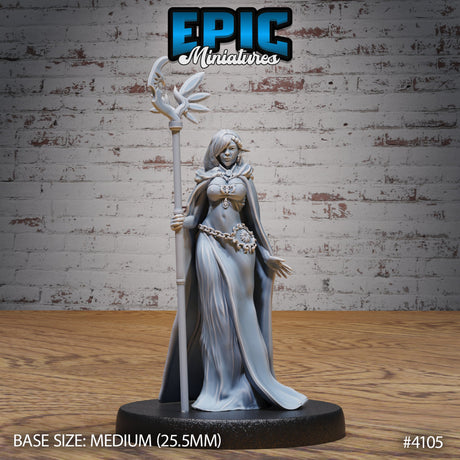 Elf Queen / Female Elf Cleric / Sorcerer Miniature - Mini Megastore