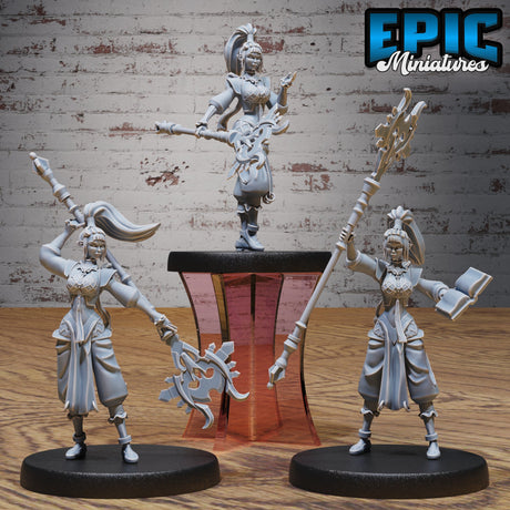 Elf Sorceress Miniature - Mini Megastore