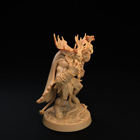 ForestFolk Druid Miniature - Mini Megastore