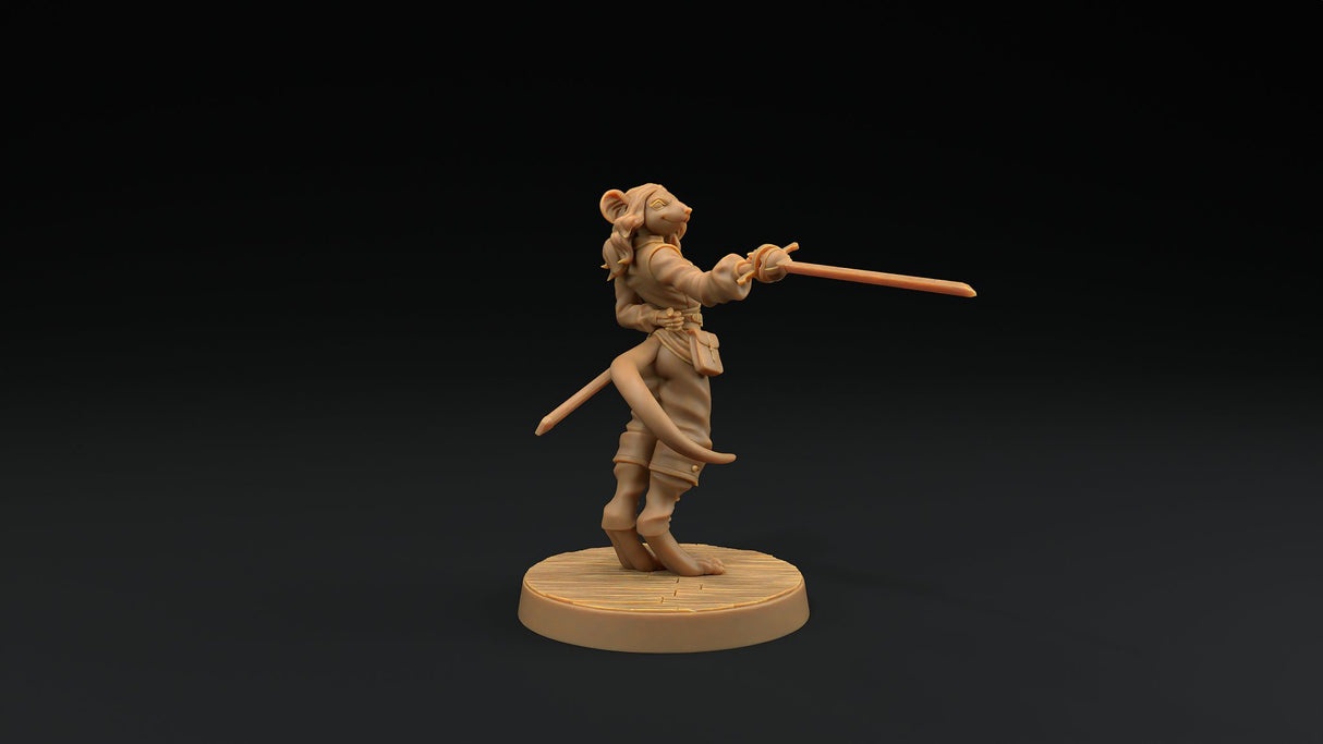 Millie, Rat Folk Fencer / Fighter Miniature - Mini Megastore