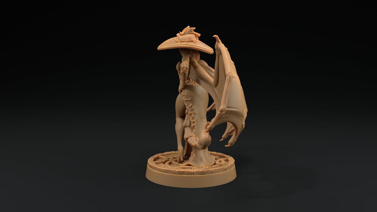 Moira, Mistress of Malice - Winged Devil / succubus Miniature - Mini Megastore