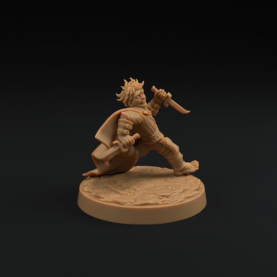 Quinkin, Halfling Rogue Miniature - Mini Megastore