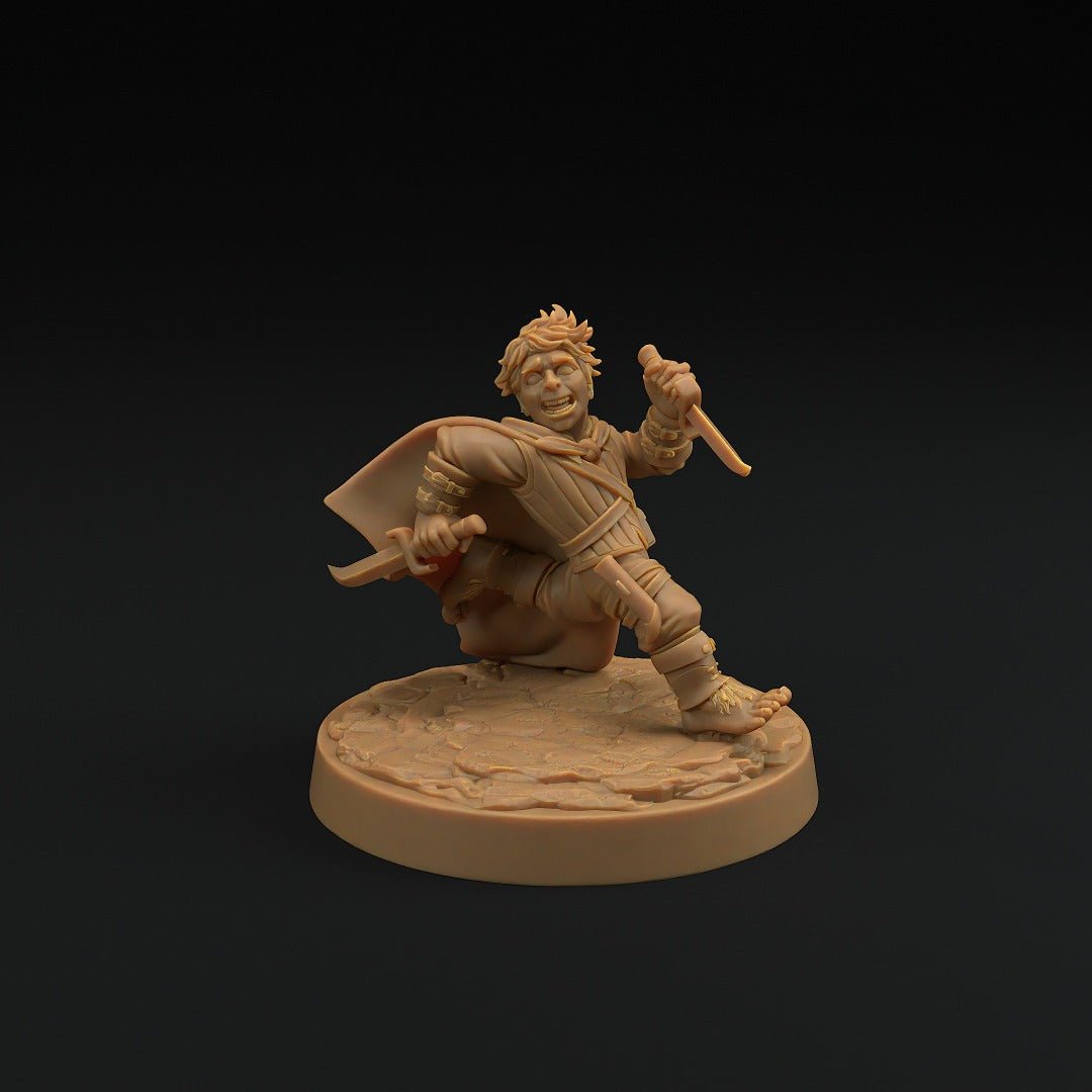 Quinkin, Halfling Rogue Miniature - Mini Megastore