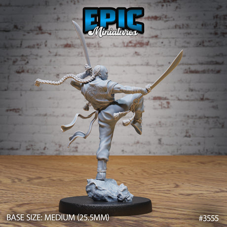 Shaolin Warrior Monk Miniature - Mini Megastore