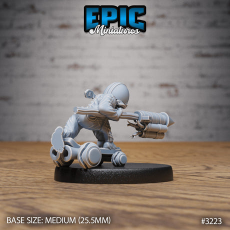 Steam Goblin Rocket Skater Miniature - Mini Megastore