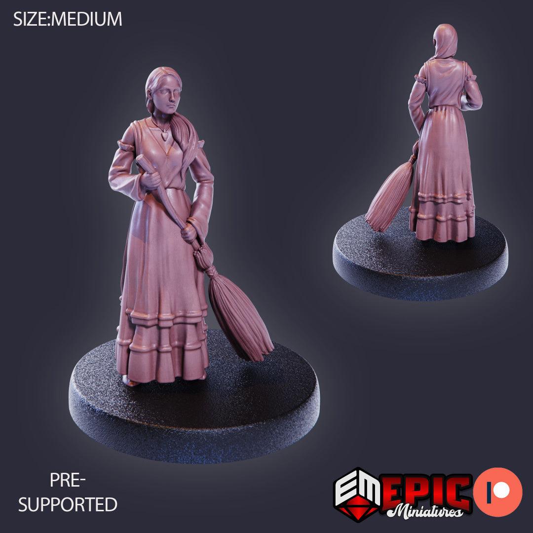 Villagers - Human Female Innkeeper Miniature - Mini Megastore