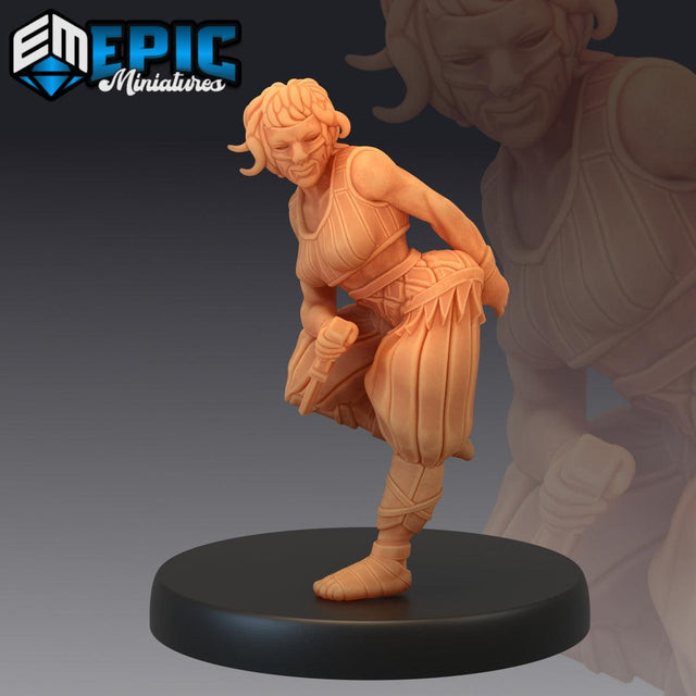 Villagers - Human Female Thief Miniature - Mini Megastore