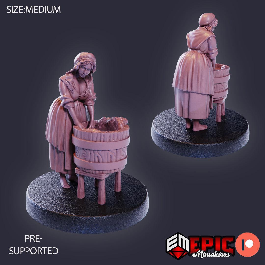 Villagers - Human Female Washer Miniature - Mini Megastore